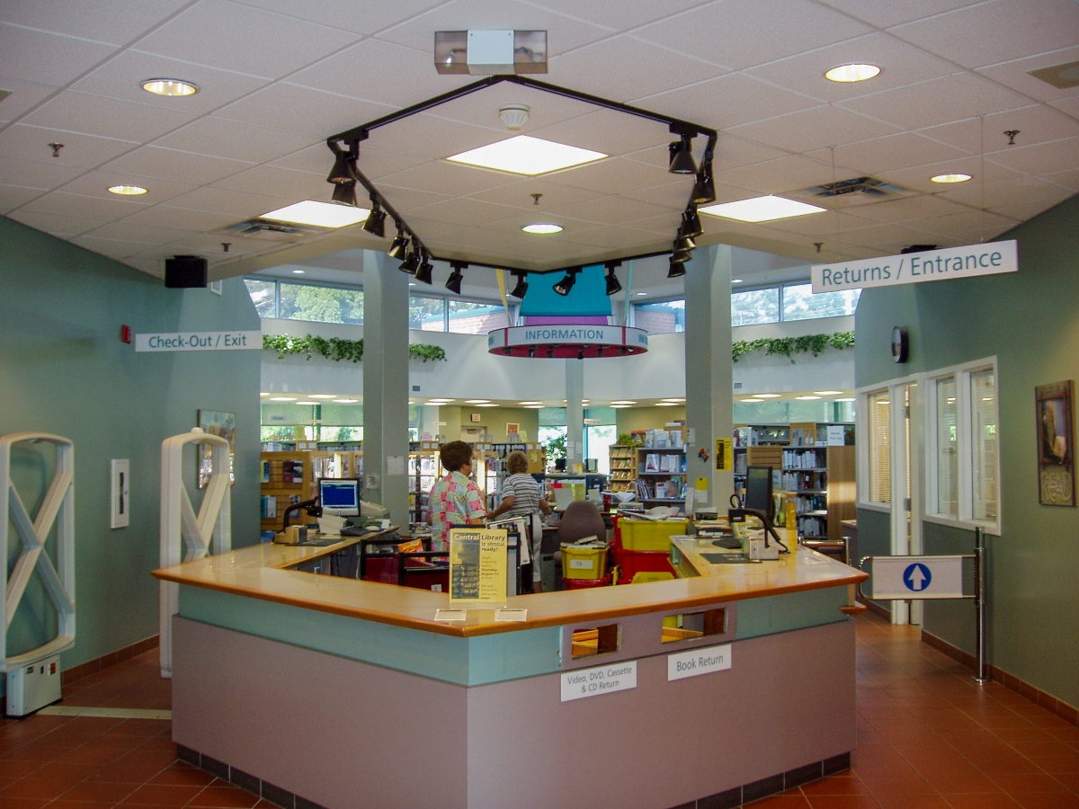 Interior entrance service area with the main information area in the background